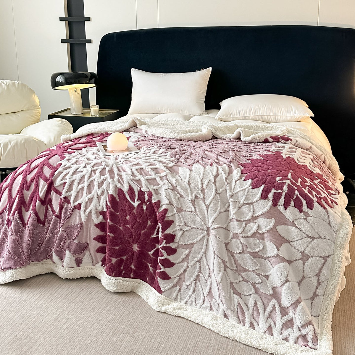 Velory Tufted Polyester Blanket additional product photo