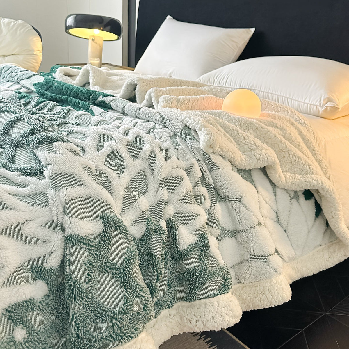 Velory Tufted Polyester Blanket additional product photo