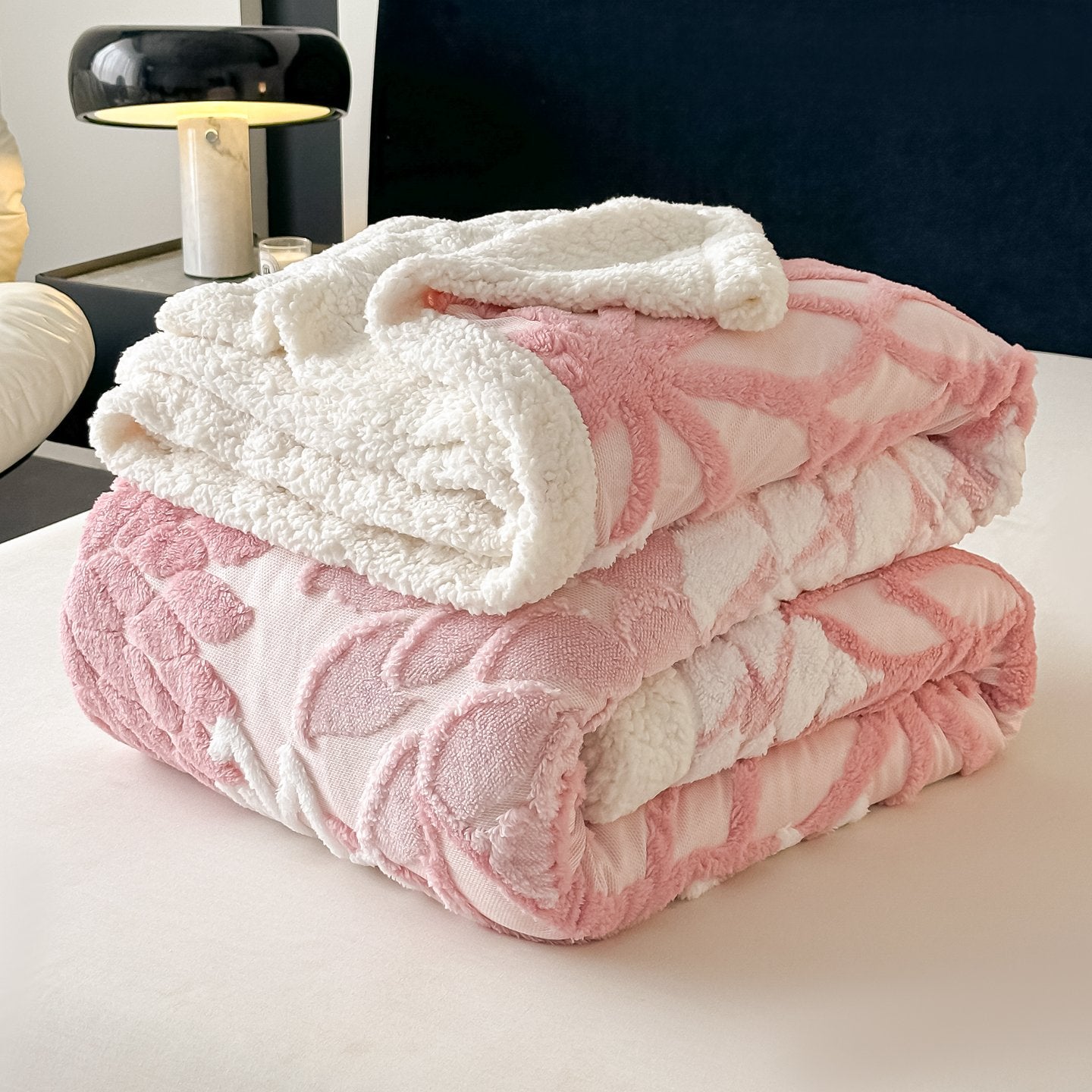 Velory Tufted Polyester Blanket additional product photo